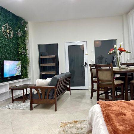 Citrine-Dreamy Mall Studio Unit Apartment Crown Point Bagian luar foto